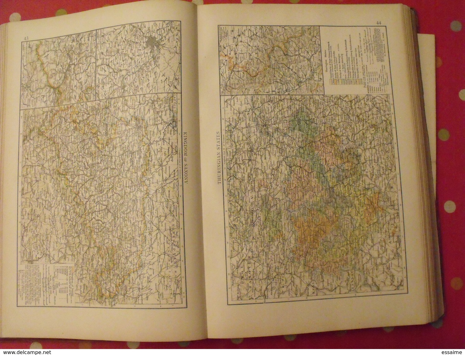 "the Times" Atlas published at the office of "the Times" 1900. 132 pages of Maps (196 Maps) + alphabetical index