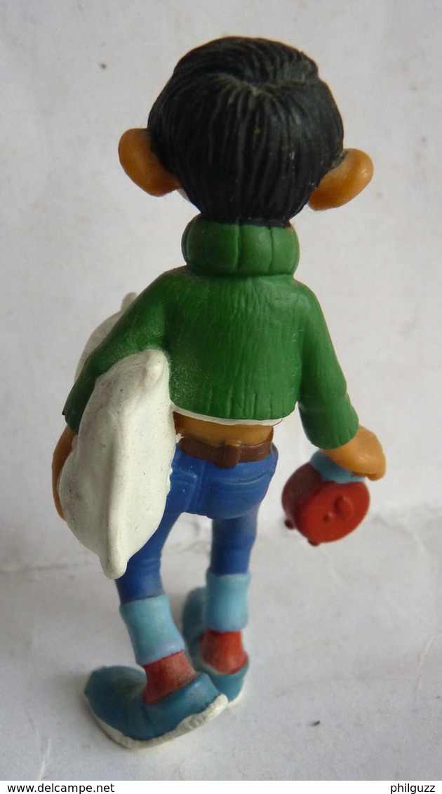 Figurine GASTON LAGAFFE Avec Oreiller Et Réveil PLASTOY 1991 - FRANQUIN 2ème Tirage Visage Couleur Du Plastique - Poppetjes - Plastic