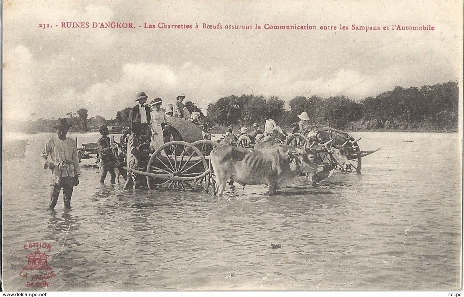 CPA Cambodge Ruines D'Angkor Les Charrettes à Boeufs Assurant La Communication Entre Les Sampans Et L'automobile - Cambodja