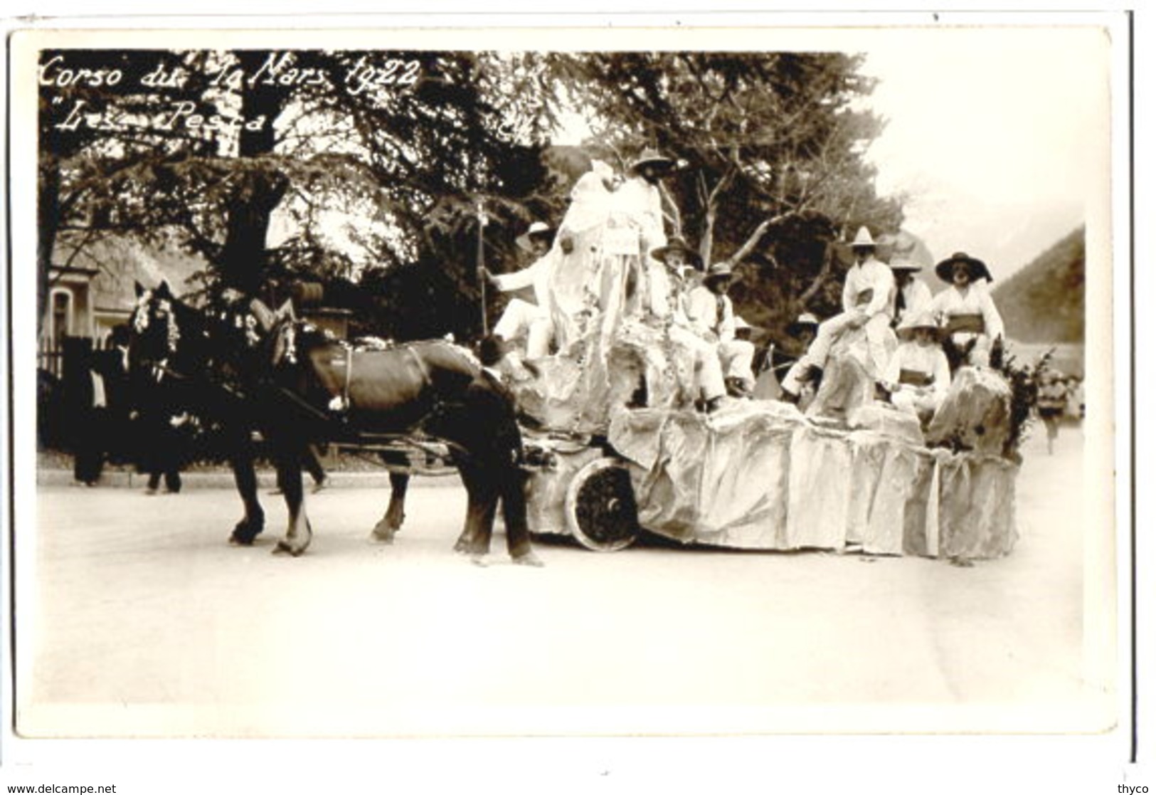 DIGNE - CARTE PHOTO - CORSO DU 19 MARS 1922  "LES PESCADOUS" - - Digne