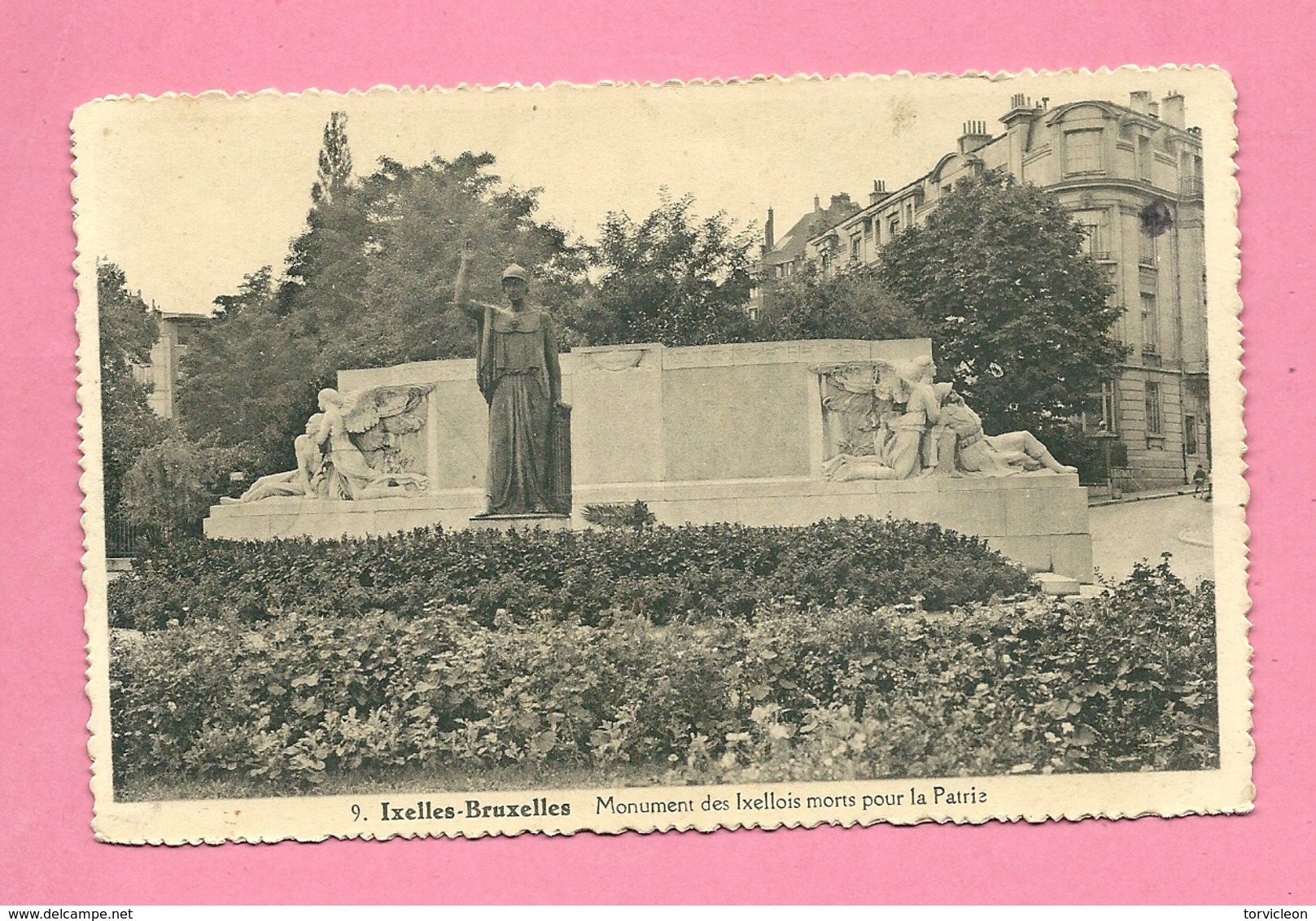 C.P. Ixelles =  Monument Aux  Morts  1914-1918 - Ixelles - Elsene