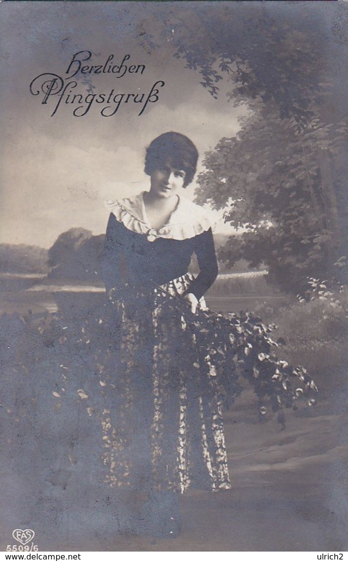 AK Herzlichen Pfingstgruß - Frau Mit Blumen - 1920 (47088) - Pinksteren