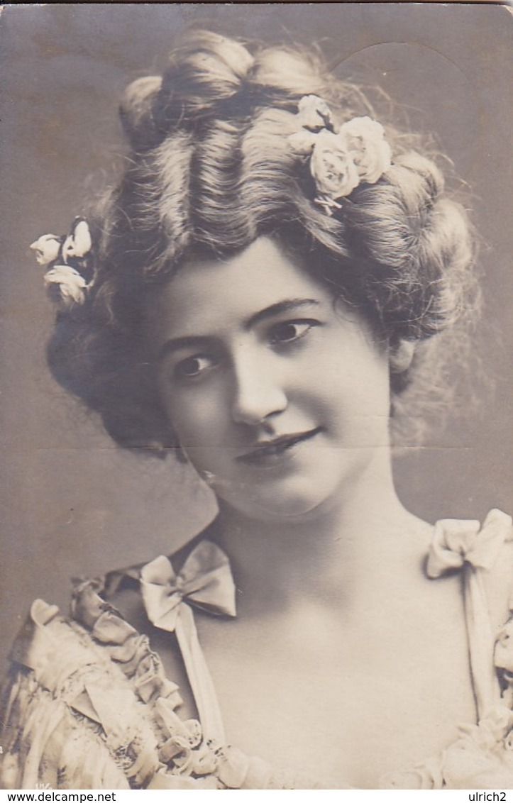 AK Frau Mit Blumen Im Haar - 1907  (47091) - Frauen