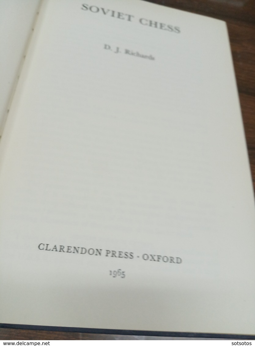 Soviet Chess, D.J.Richards, Clarenton Press Oxford. 1965 (22x14,5 Cm) 201 Pages - In Fine Condition - Other & Unclassified