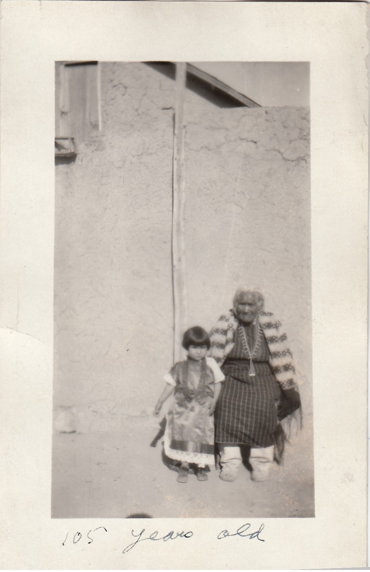 RP: Old Indian Woman & Girl , 1910s - Indiani Dell'America Del Nord