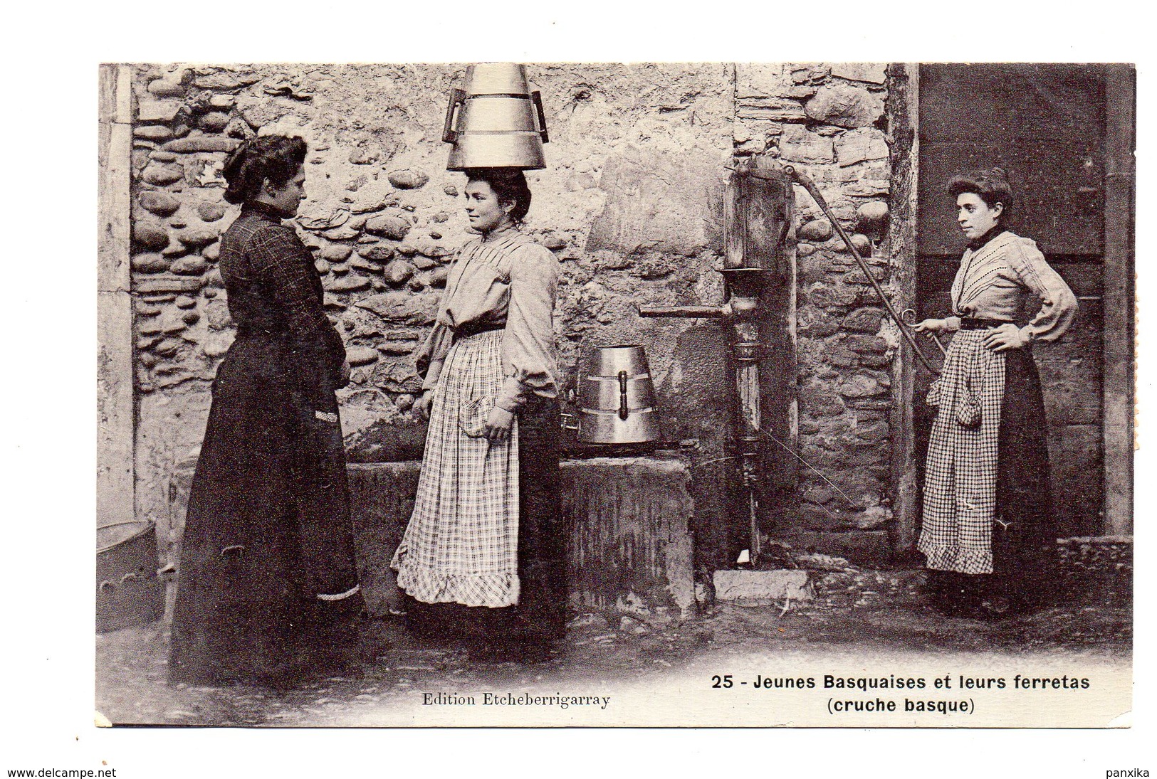 Mauleon-Licharre. Jeunes Basquaises Et Leurs Ferretas.Cachet Ambulant Mauleon A Aramits.1906. - Mauleon Licharre