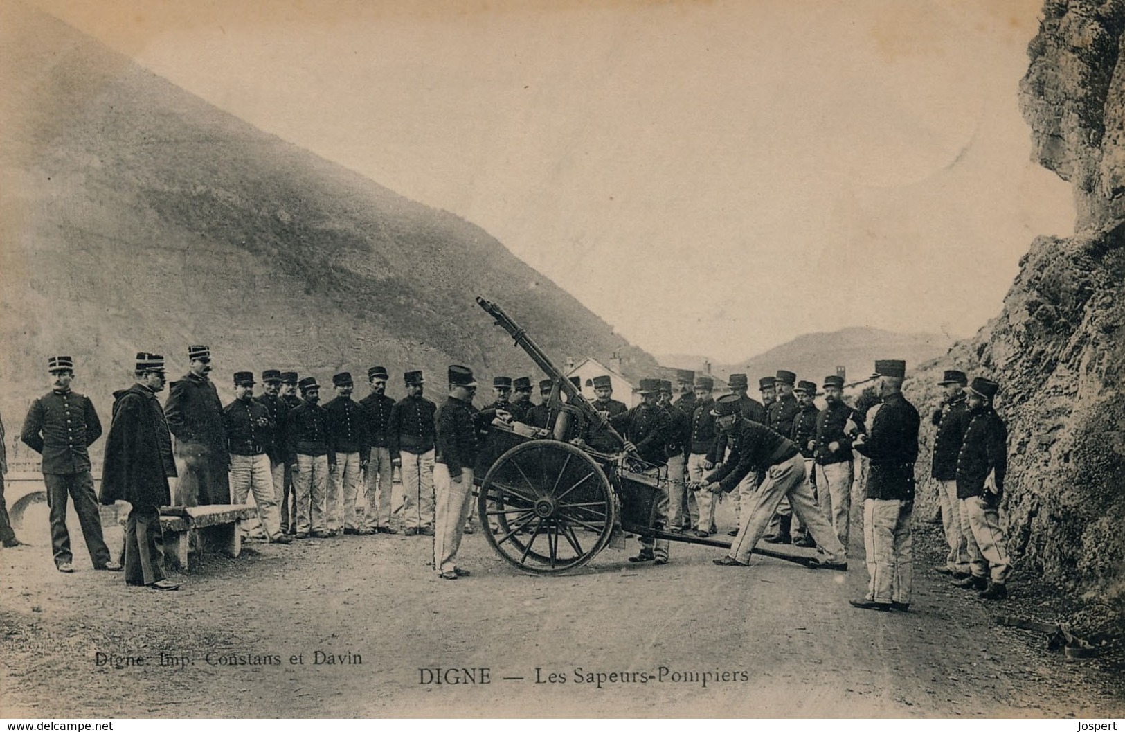 PRCP,  DIGNE , Alpes-de-Haute-Provence - Les Sapeurs-Pompiers, Brandweer, Photo Of Old Postcard, 2 Scans - Métiers