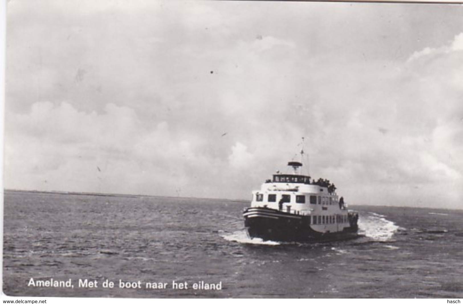 252736Ameland, Met De Boot Naar Het Eiland.(FOTO KAART)(zie Achterkant) - Ameland