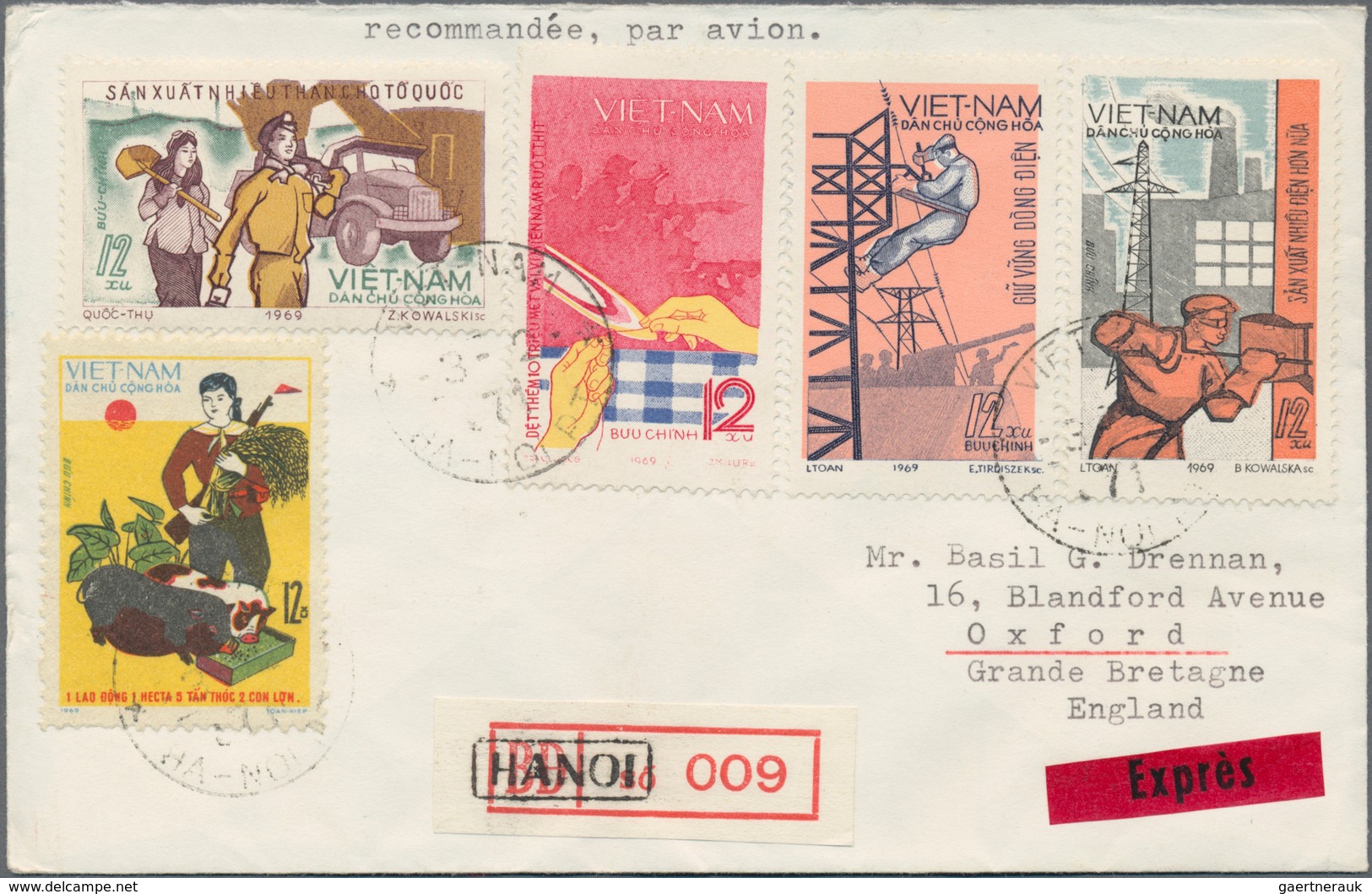 Vietnam-Nord (1945-1975): 1970/71, 20 Covers Addressed To Oxford, Great Britain, Mostly Express Airm - Viêt-Nam