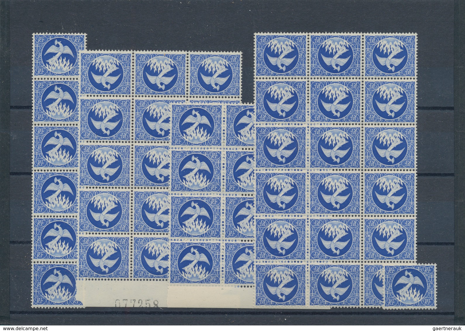Frankreich: 1945, "Phoenix", Saving/Credit Stamp In Blue Without Value, 52 Stamps Within Units, Mint - Collections