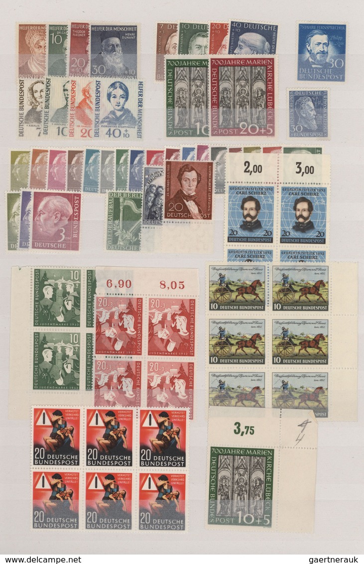 Bundesrepublik Deutschland: 1951/1955, Postfrische Partie Von Mittleren Und Besseren Ausgaben, Teils - Sammlungen
