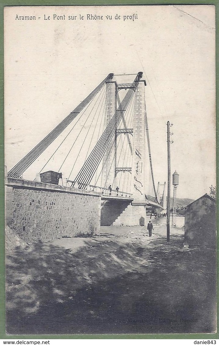 CPA Très Rare - GARD - ARAMON - LE PONT SUR LE RHONE VU DE PROFIL - Petite Animation - Cliché Moussier, édition Dupont - Aramon