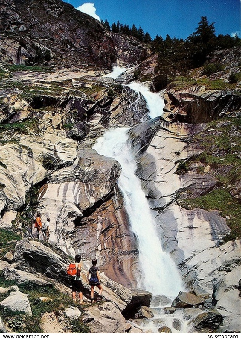 SAAS ALMAGELL Wanderer Bei Den Wasserfällen - Saas-Almagell