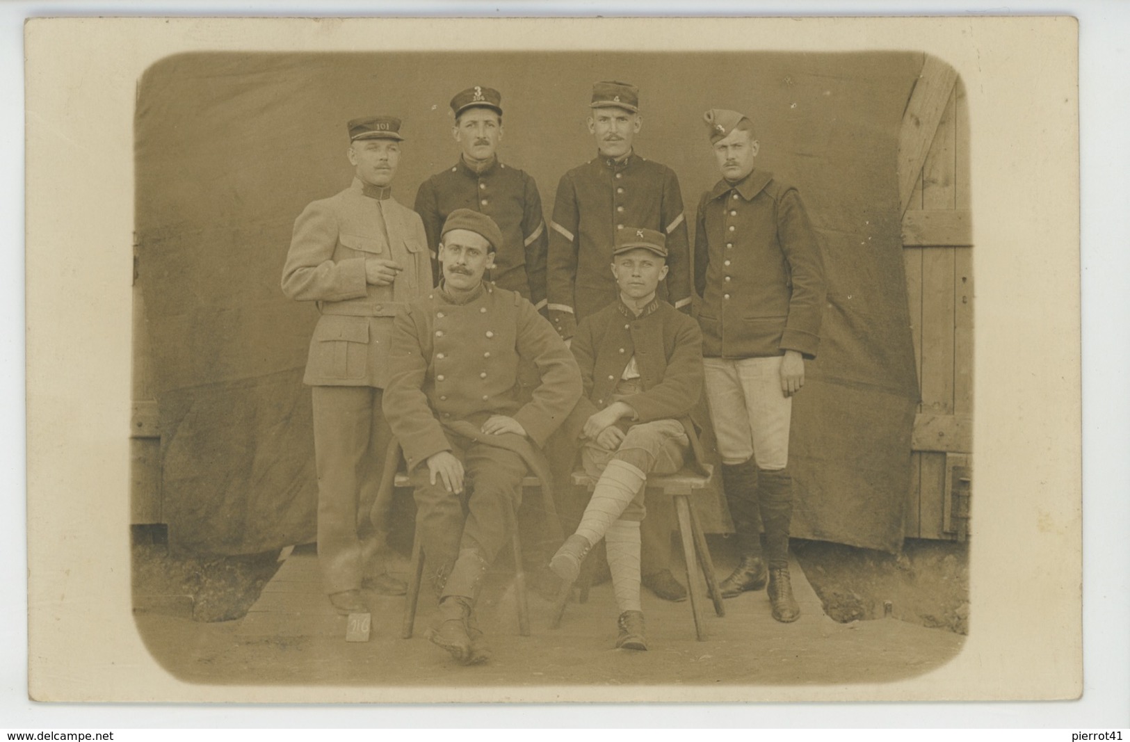 GUERRE 1914-18 - ALLEMAGNE - CAMP DE PRISONNIERS DE HAMMELBURG - Carte Photo Groupe De Prisonniers Français - Hammelburg