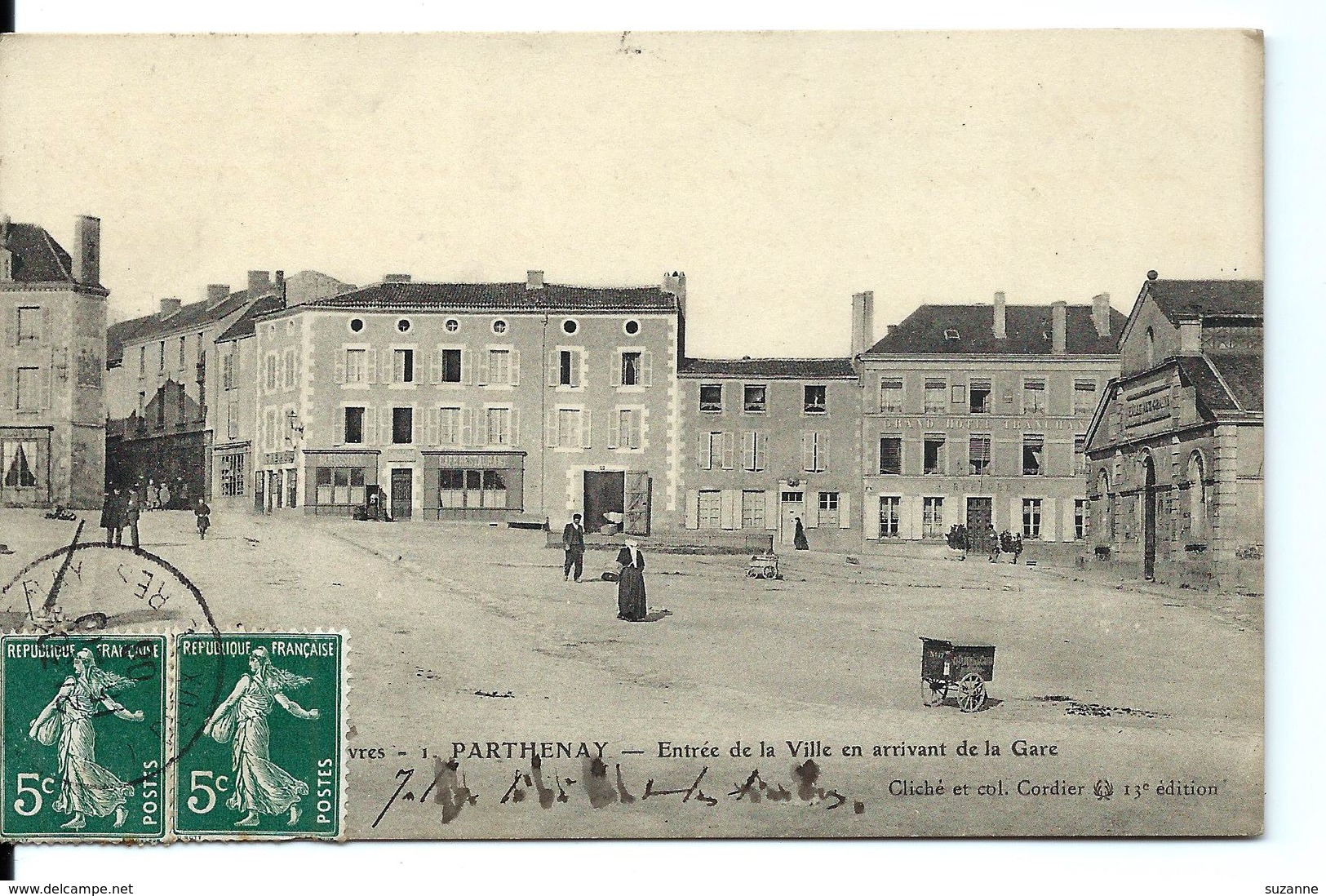 PARTHENAY - Le Bourg - En Arrivant De La Gare (1907) + Cachet GARE - Parthenay