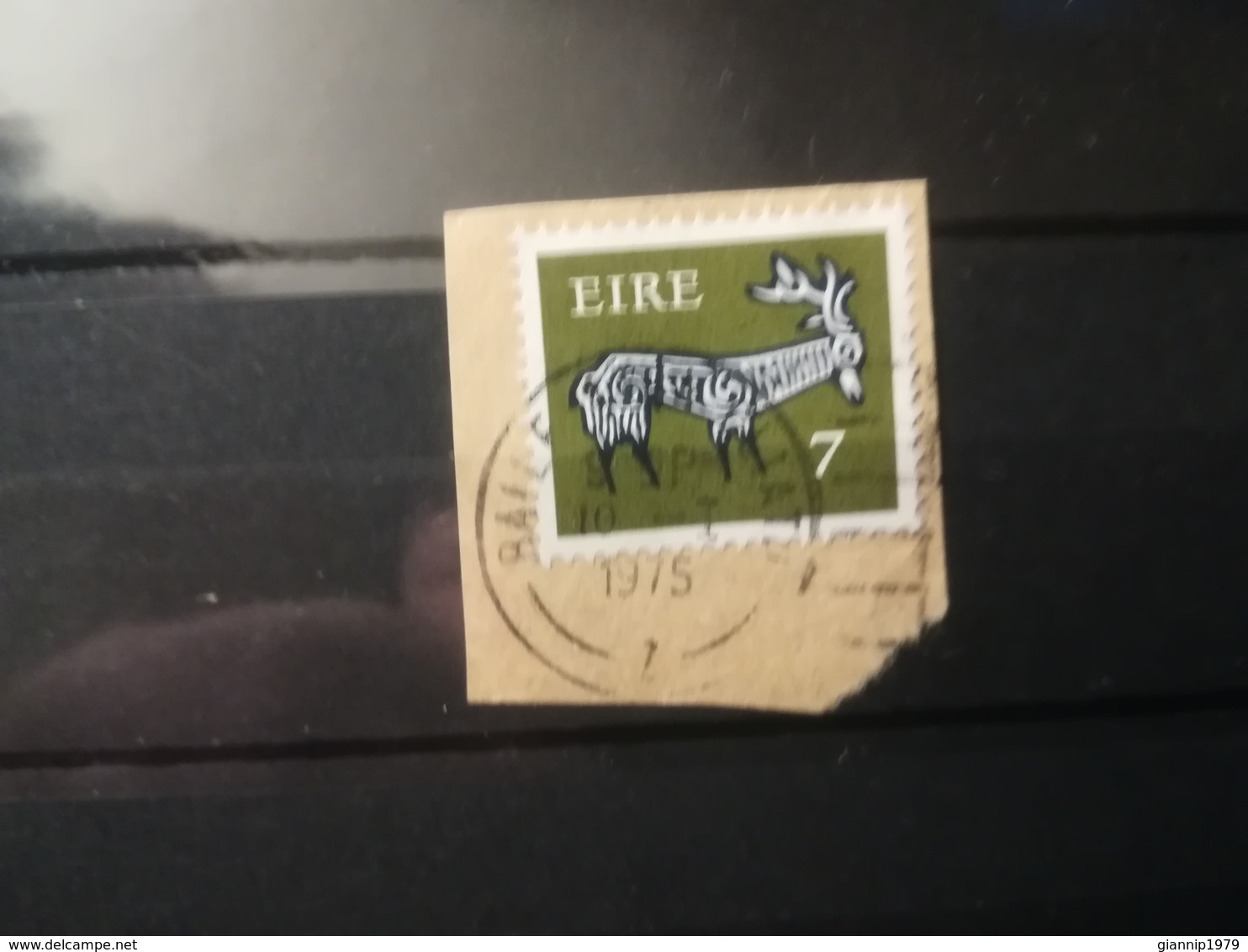 FRANCOBOLLI STAMPS IRLANDA EIRE 1968 - 1978 USED SU FRAMMENTO ARTE ARTS ANNULLO BAILE ATHA CLIATH OBLITERE' FRAGMENT - Used Stamps