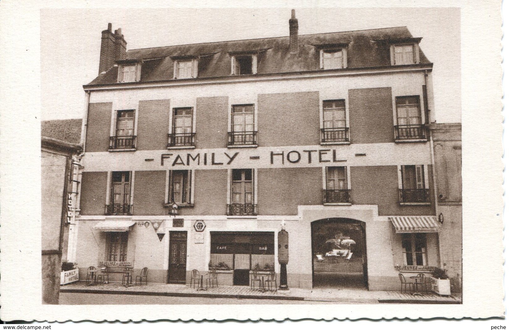 N°3214 T -cpa Langeais -le Family Hôtel- - Hotels & Restaurants