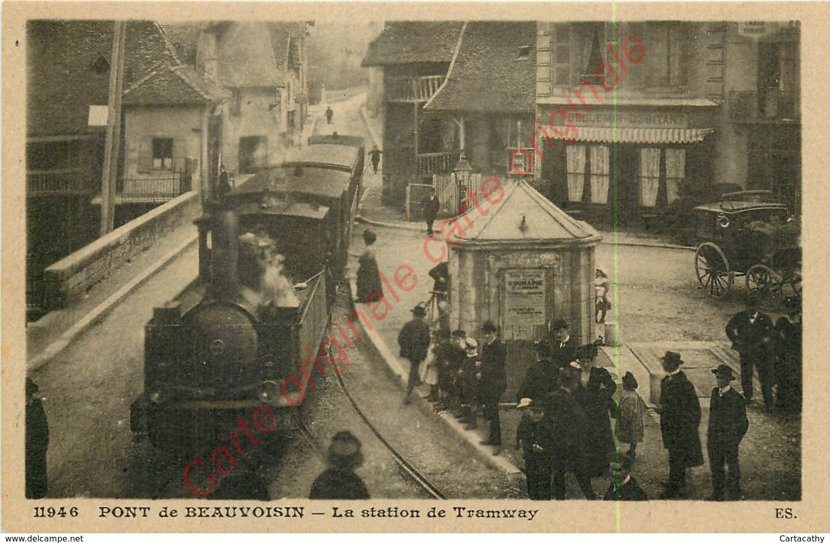 38.  PONT DE BEAUVOISIN .  La Sation De Tramway .  CPA Animée . - Altri & Non Classificati