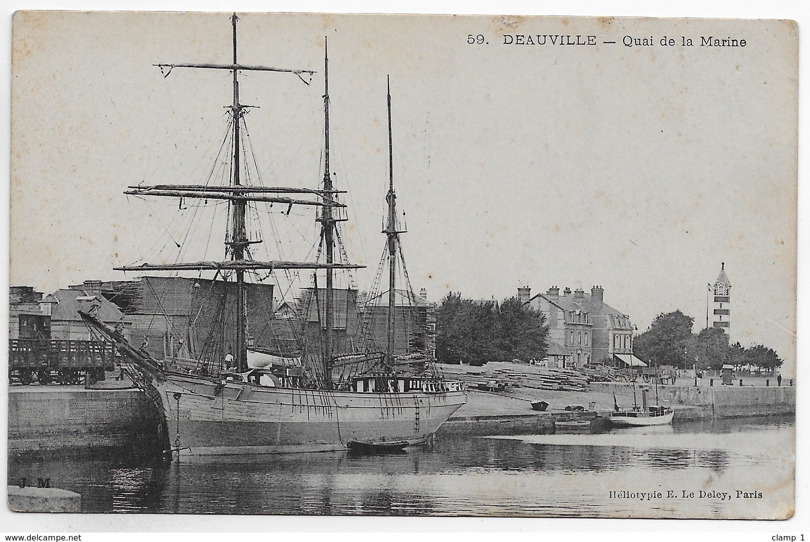 CPA 14 DEAUVILLE QUAI DE LA MARINE  ** CARTE PEU COMMUNE ** - Deauville