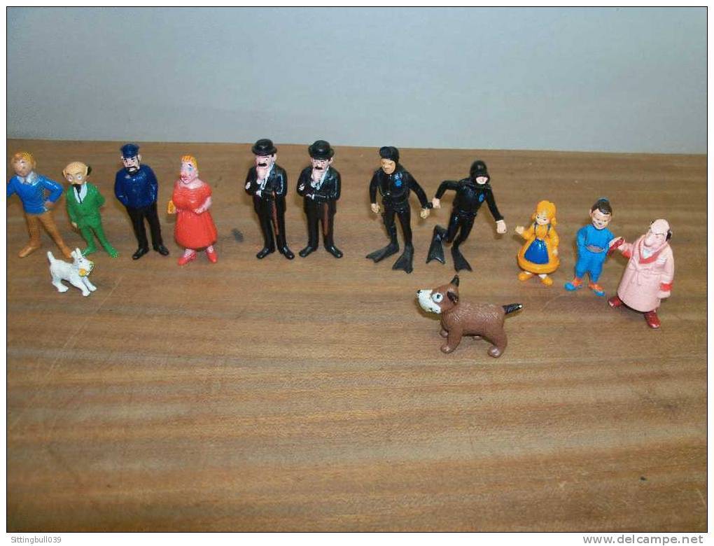 TINTIN. Série Complète De 13 Figurines Pub ESSO BELVISION 1973 Tintin, Milou Haddock Tournesol Dupondt Castafiore, Etc.. - Figurines En Plastique