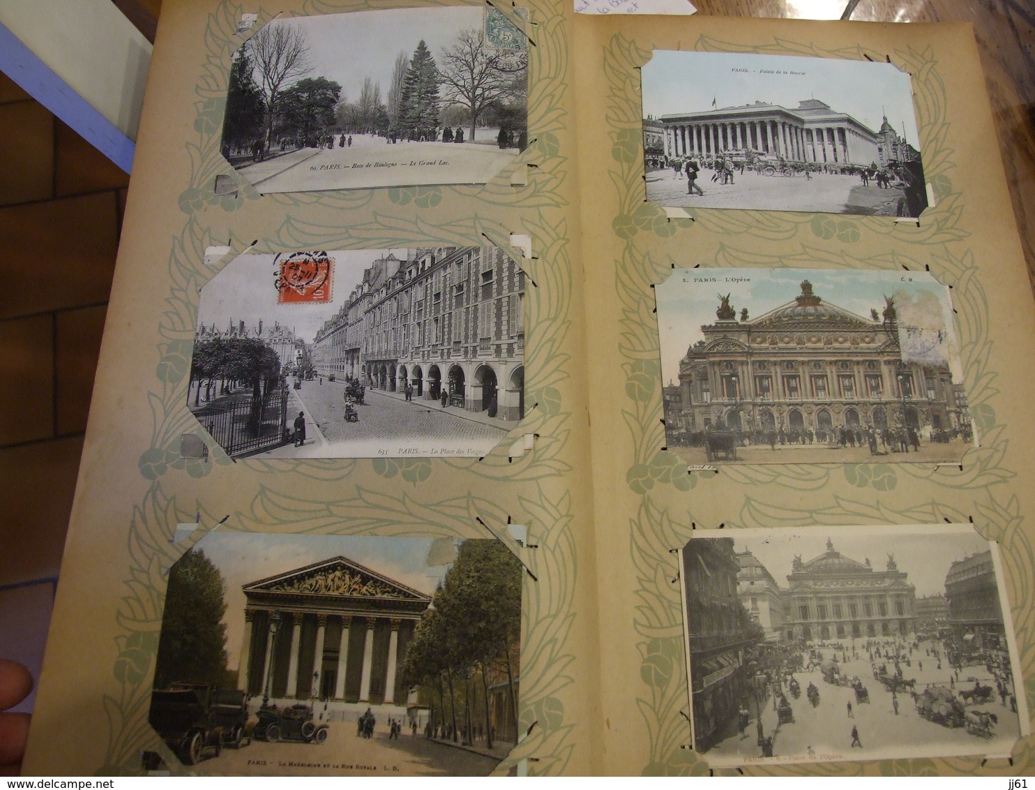 PARIS ALBUM DE 450 CARTES POSTALES 86 PHOTOS TRES BONNE RUE ANIMEES  PAS DE PRIX DE RESERVE ENVOIE MONDIAL RELAIS