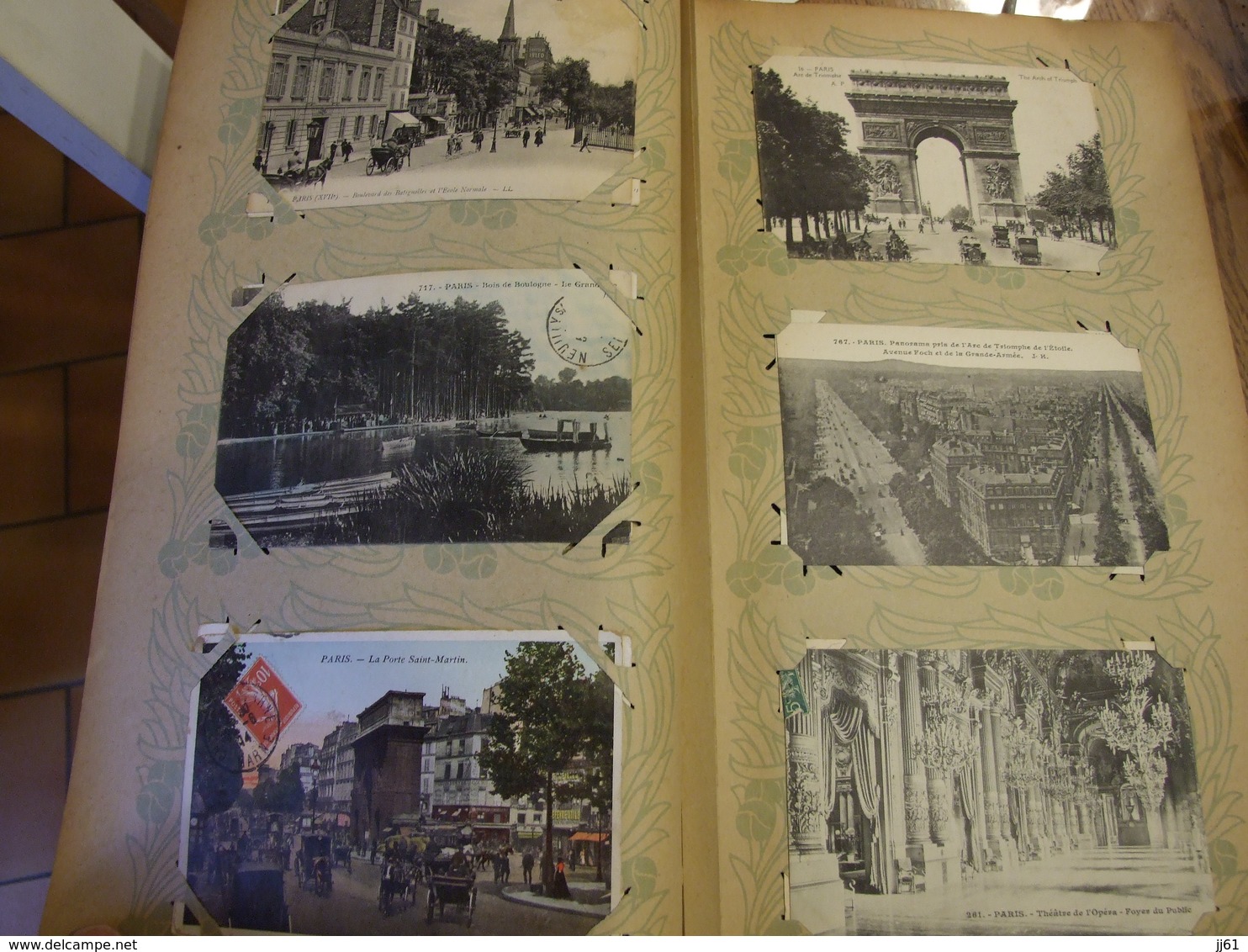 PARIS ALBUM DE 450 CARTES POSTALES 86 PHOTOS TRES BONNE RUE ANIMEES  PAS DE PRIX DE RESERVE ENVOIE MONDIAL RELAIS