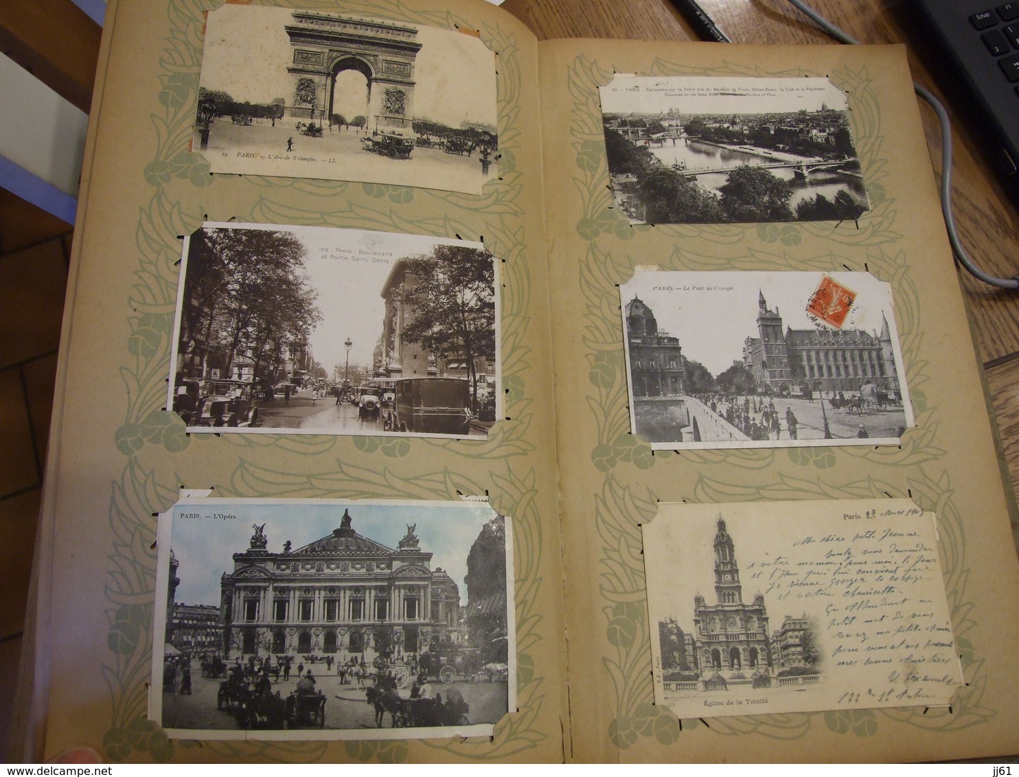 PARIS ALBUM DE 450 CARTES POSTALES 86 PHOTOS TRES BONNE RUE ANIMEES  PAS DE PRIX DE RESERVE ENVOIE MONDIAL RELAIS