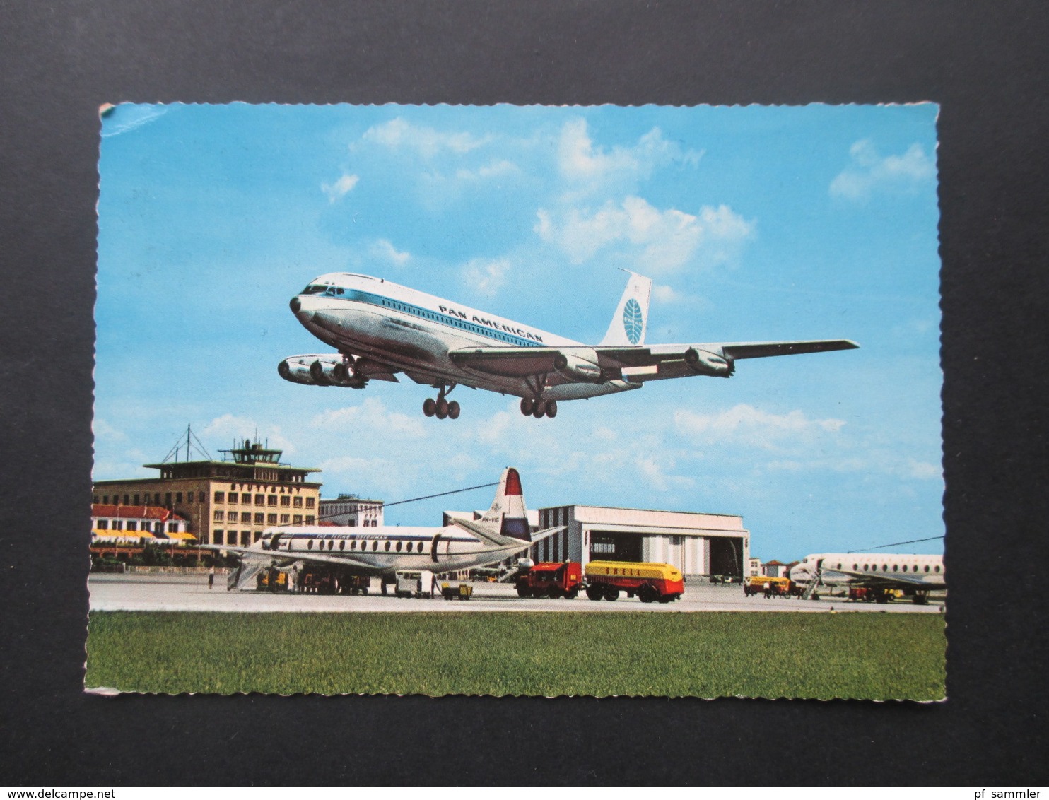 Echtfoto AK 1965 Flughafen Stuttgart Mit 3 Flugzeugen 1x Pan American In Der Luft. - 1946-....: Era Moderna