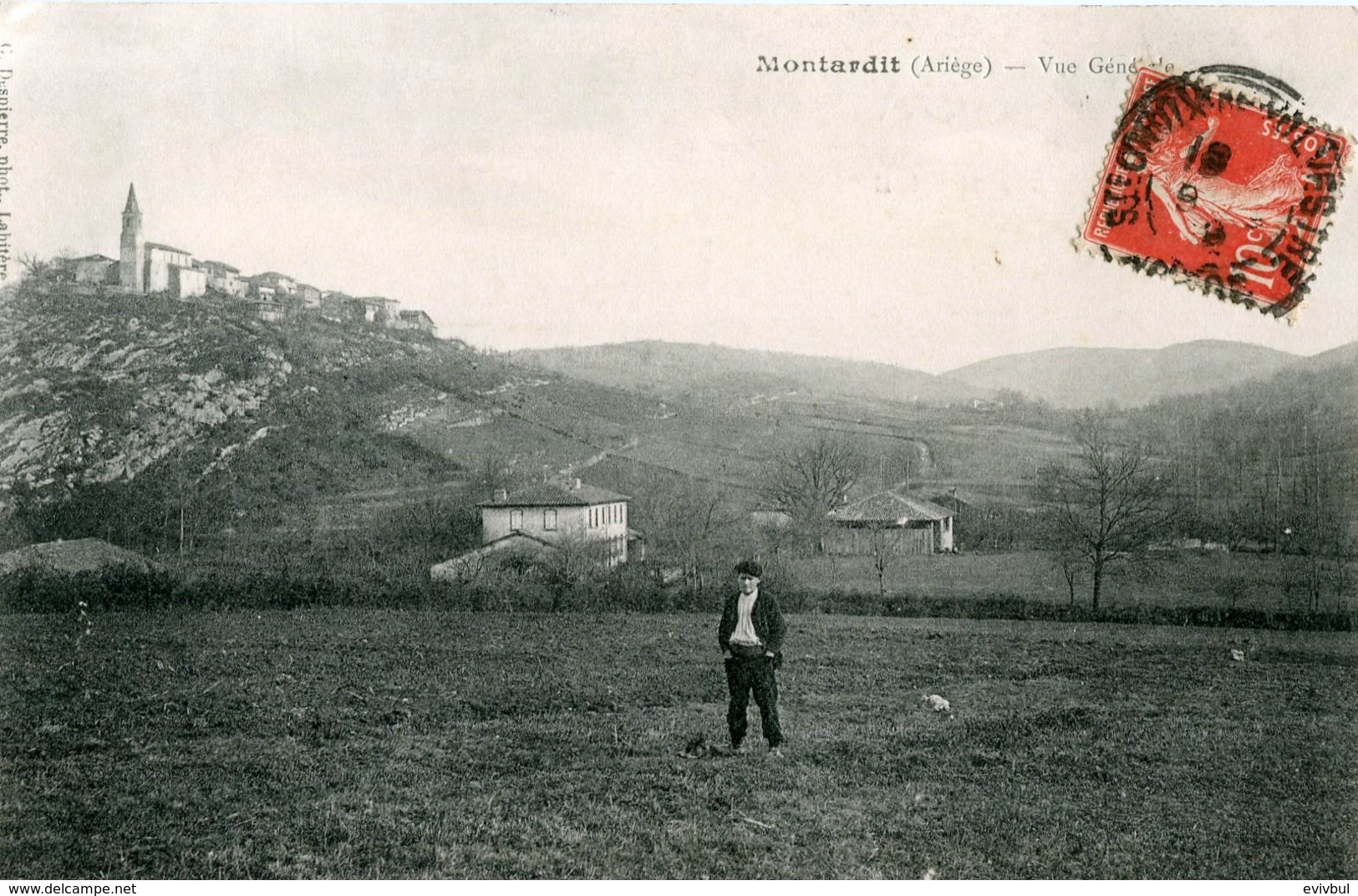 Carte Postale Ancienne Ariège Montardit Vue Générale Avec Personnage En Premier Plan Debut XXe - Otros & Sin Clasificación