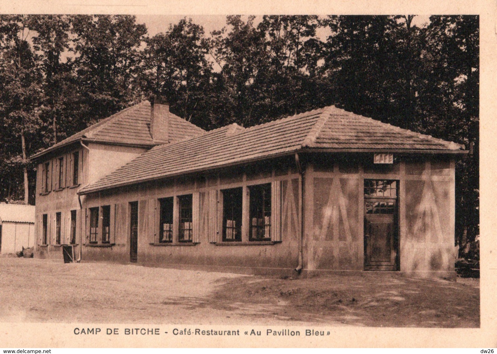 Camp De Bitche, Café-Restaurant Au Pavillon Bleu - Edition E. Assmann, Carte Non Circulée - Casernes