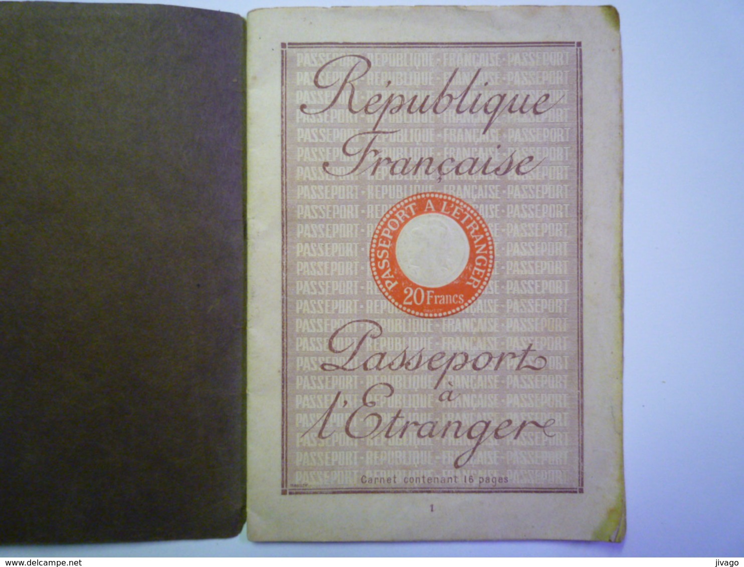 2020 - 3986  PASSEPORT à L'étranger  Avec CACHET FISCAL De 20F  (Hautes-Pyrénées 1930)   XXX - Zonder Classificatie