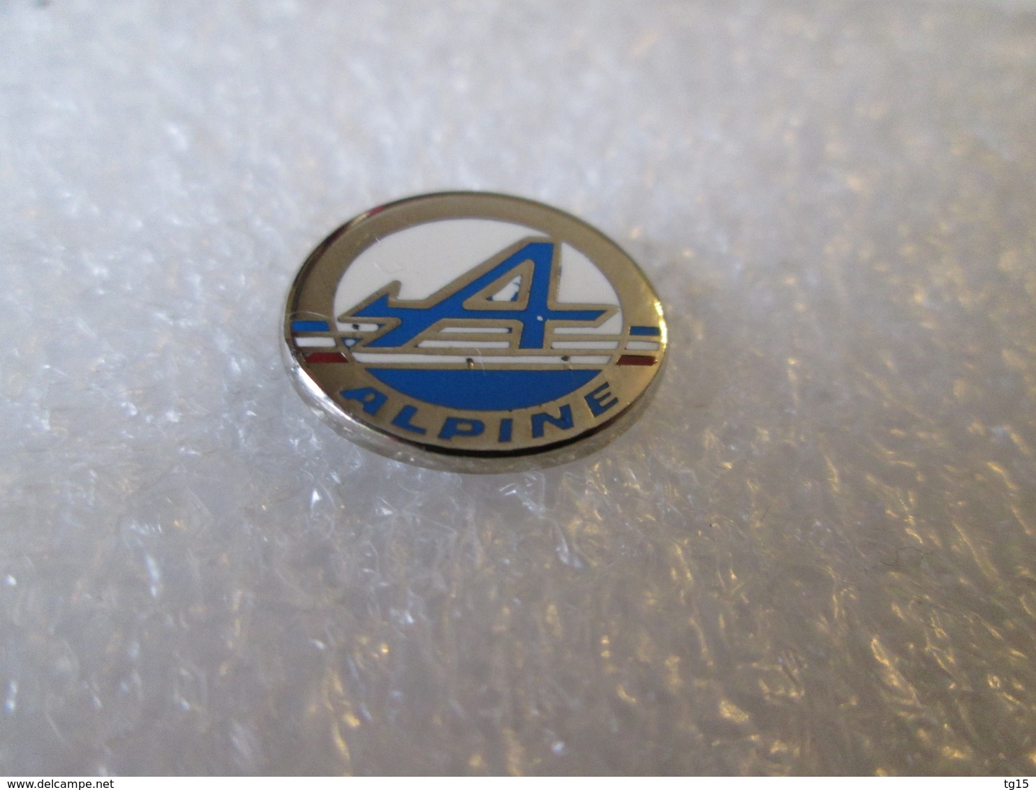 TOP  PIN'S   LOGO  ALPINE     Zamak  14mm - Renault