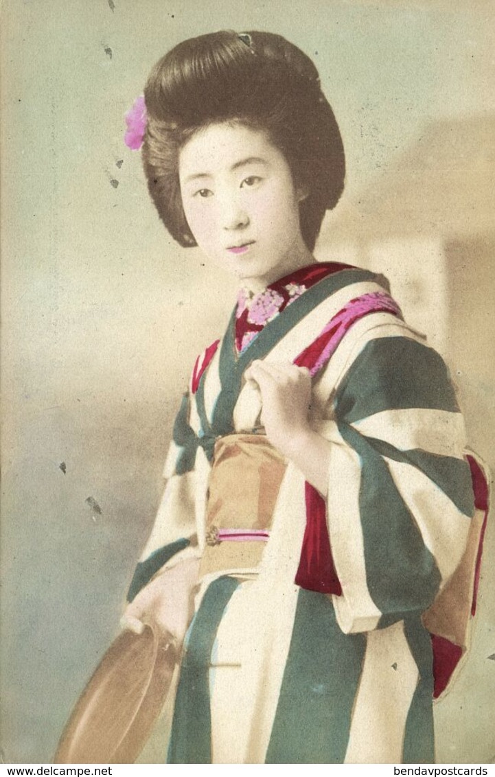 Japan, Beautiful Geisha Lady In Striped Kimono (1910s) Postcard - Other & Unclassified