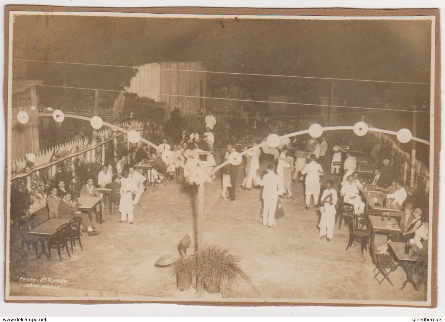 Photo Madagascar Diego-Suarez Antisiranana - Dancing Bar Vers 1930 -photo Razafy - Lieux