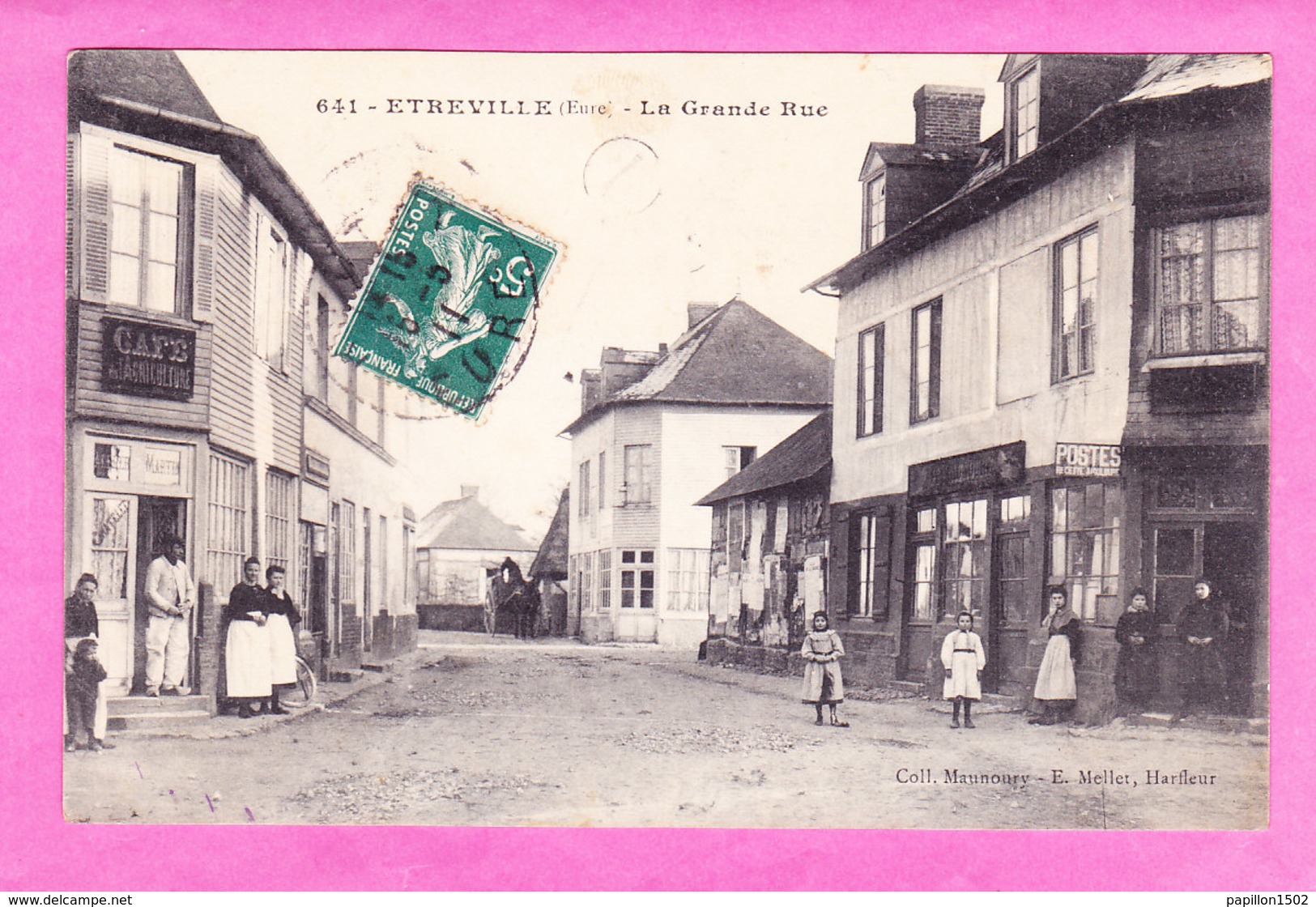 F-27-Etreville-01A86  La Grande Rue, La Poste, Café, Animation, Cpa BE - Other & Unclassified