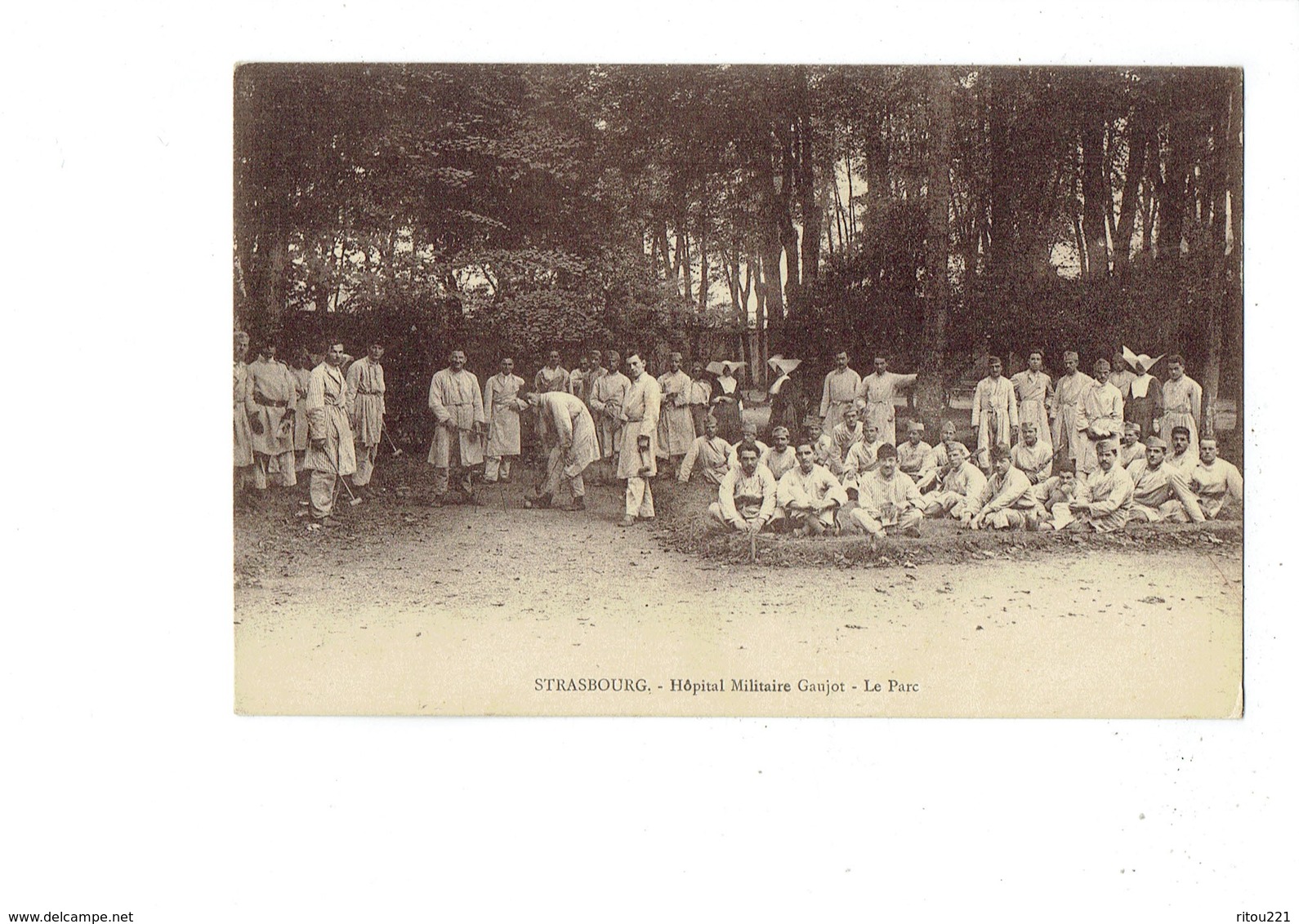 Cpa Militaria - 67 - Strasbourg Hôpital Militaire Gaujot Soldats Le Parc Jeu Croquet Religieuse - Strasbourg