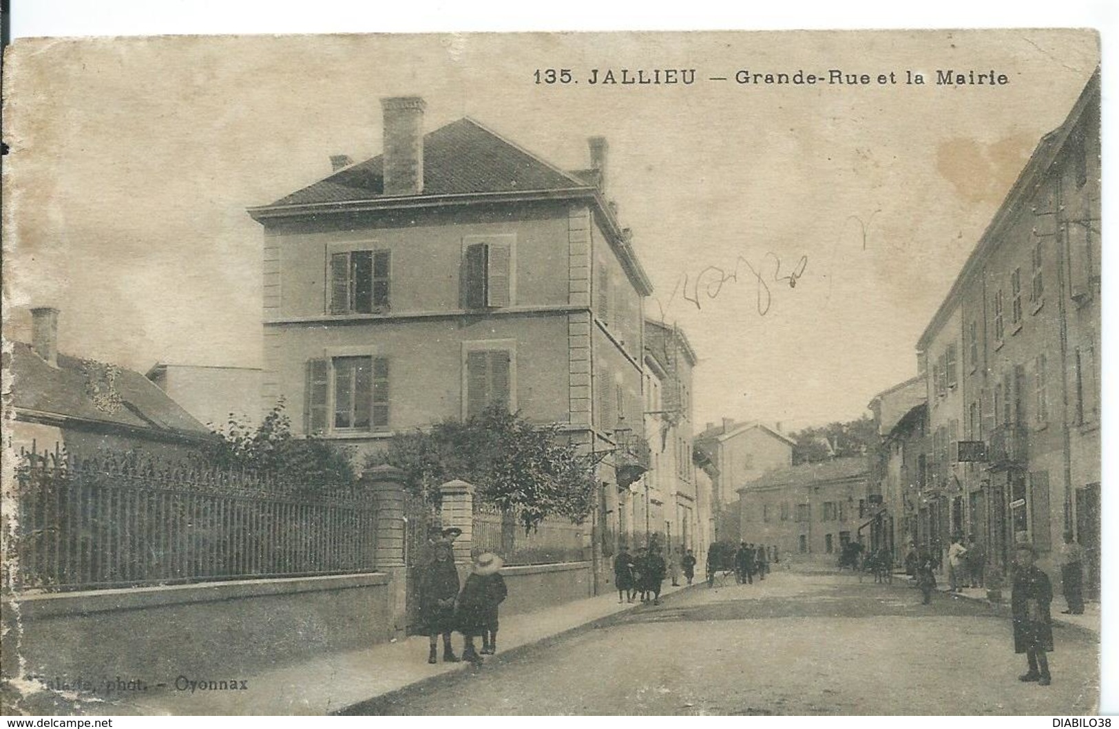 JALLIEU (  ISÈRE  )    GRANDE RUE ET LA MAIRIE - Jallieu