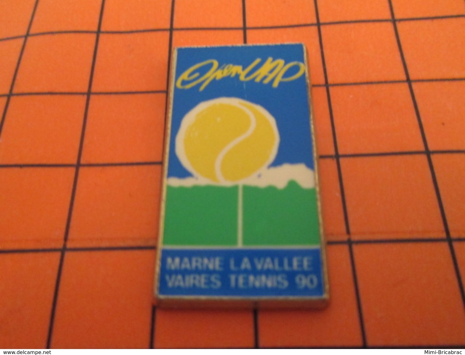 320 Pin's Pins / Belle Qualité Et Rare / THEME SPORTS / TENNIS MARNE LA VALLEE VAIRES 90 - Tennis