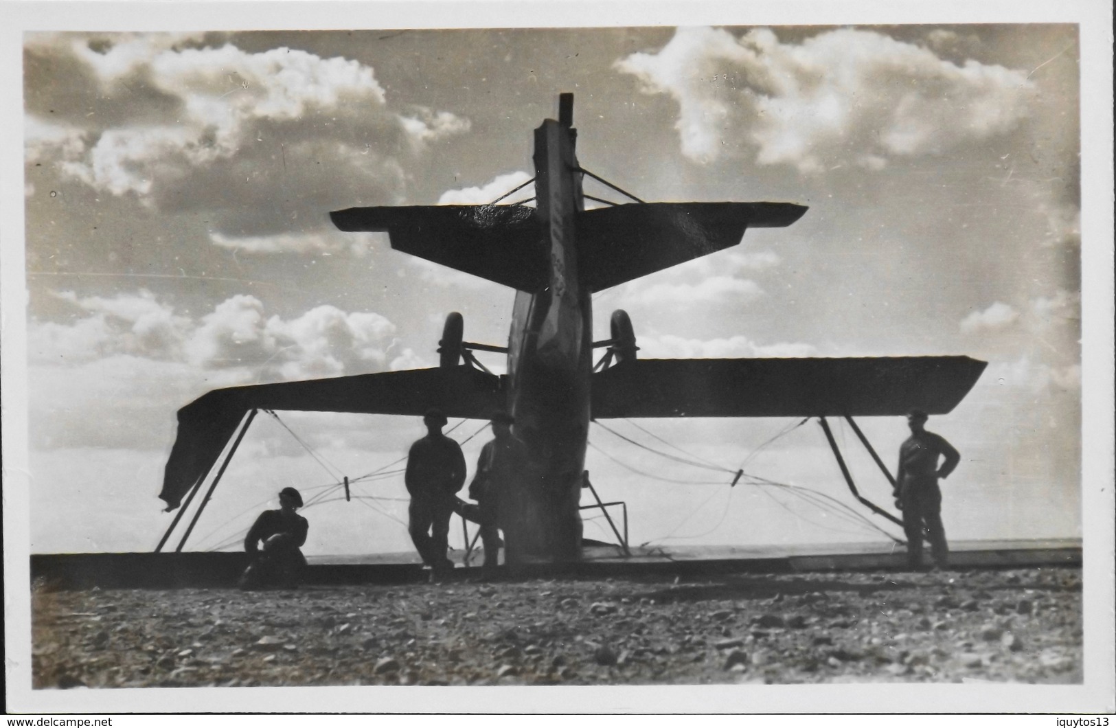 CPA. Carte-Photo - Aviation > Entre Guerres > ISTRES-AVIATION - Les Méfaits Du Mistral - TBE - 1919-1938: Entre Guerres