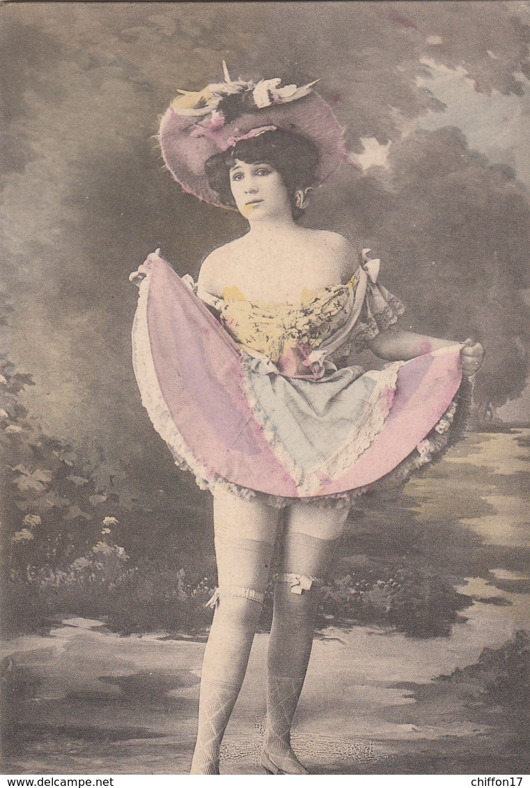 Amusante  FEMME Artiste FANNY DE TENDER à La Scala - Artistas