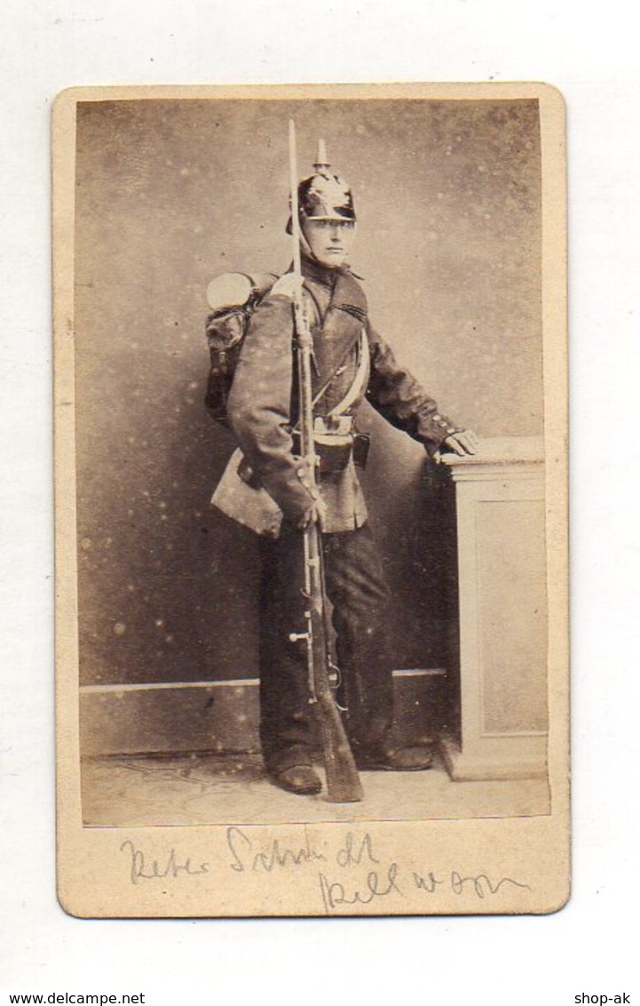 Y15344/ CDV Foto Soldat Mit Pickelhaube Gewehr Ca.1885 Foto Schnittger,Schleswig - Other & Unclassified