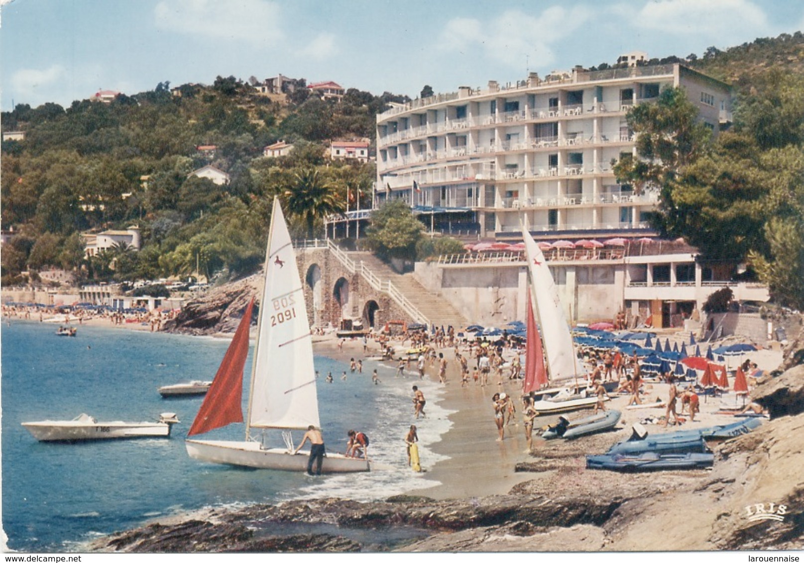 83 - Le Rayol : La Plage Et L'Hotel Bailli De Suffen. - Rayol-Canadel-sur-Mer