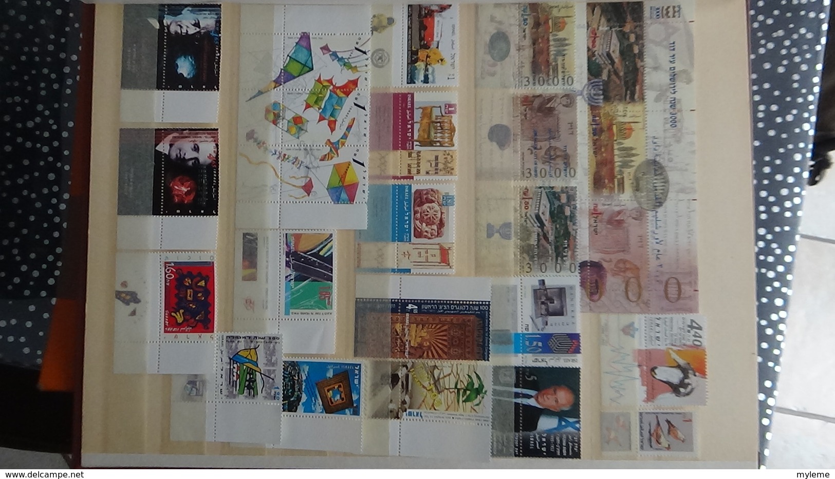 B395 Petite collection d'ISRAEL timbres et blocs ** . A saisir !!!