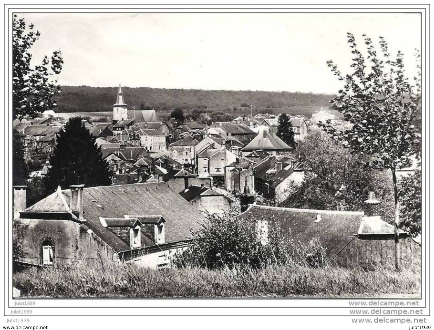 MUNO ..--  Panorama . Vers SERAING ( Mr Mme J. MAWET ) . Voir Verso . - Florenville