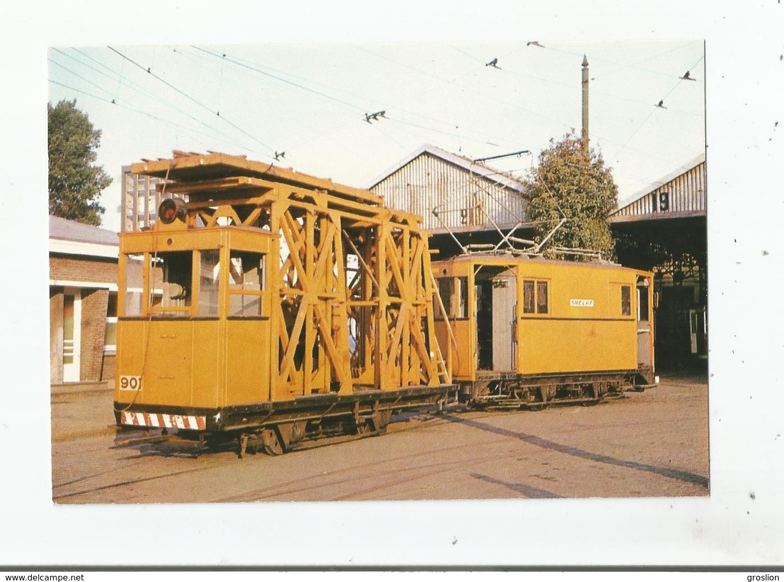 DEPOT DE MARCQ EN BAROEUL 1976 (19183) ELECTRIQUE LILLE ROUBAIX TOURCOING MOTRICE  DES TRAMS EN MATERIEL DE SERVICE - Marcq En Baroeul