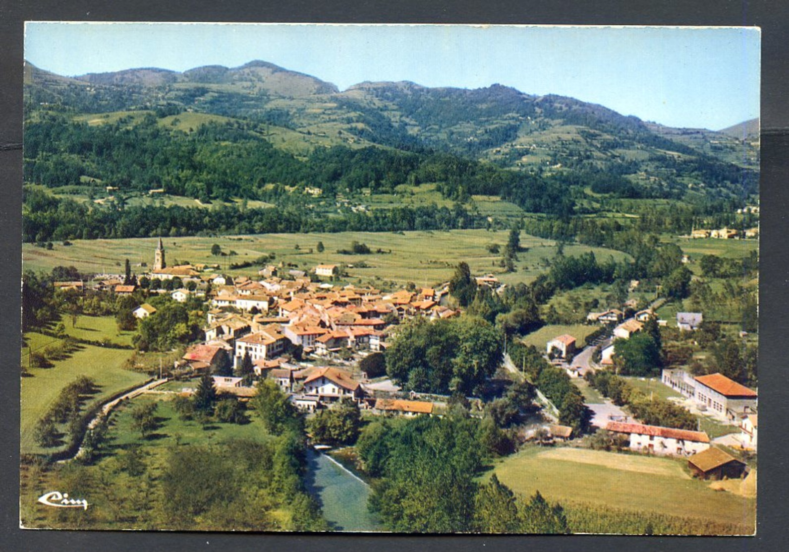 VOTRE VILLAGE OU VILLE IL Y A 40 ANS ....ARIEGE... OUST - Autres & Non Classés