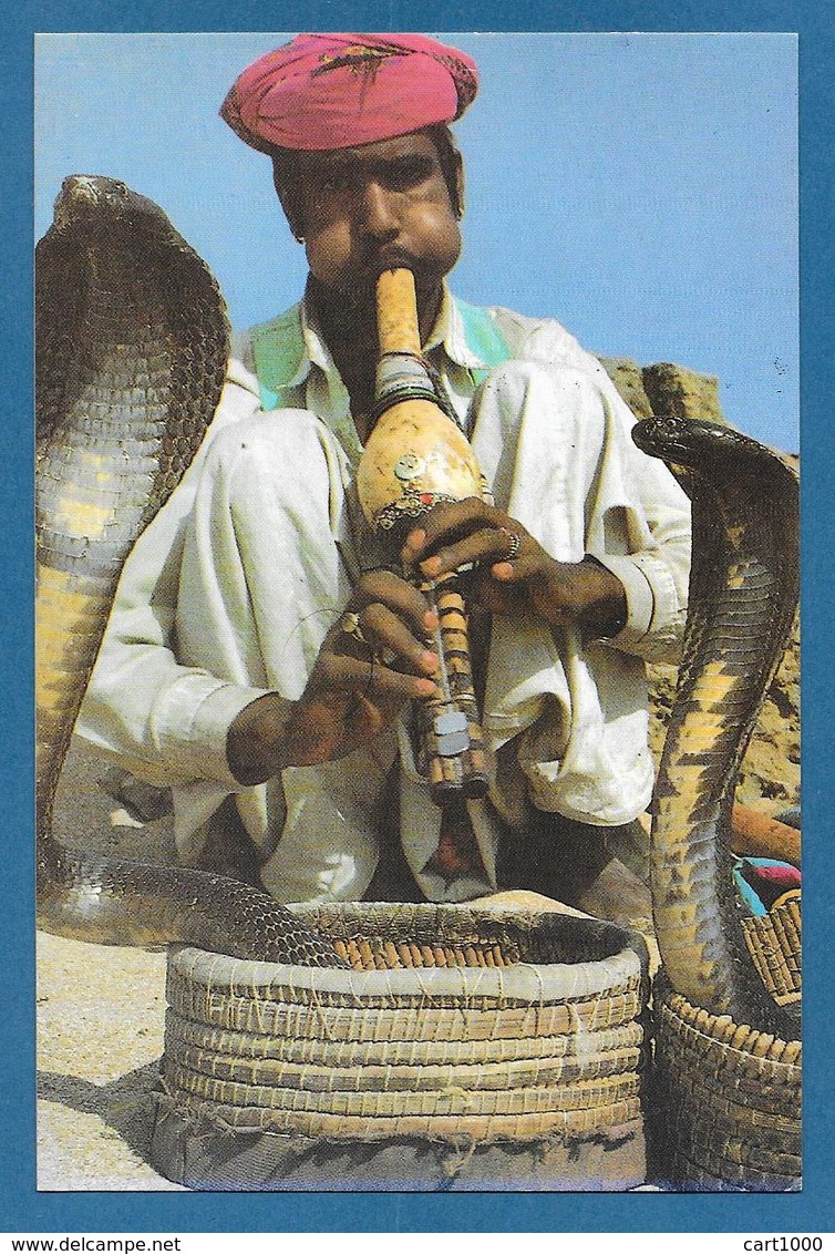 PAKISTAN KARACHI SNAKE CHARMER - Pakistan