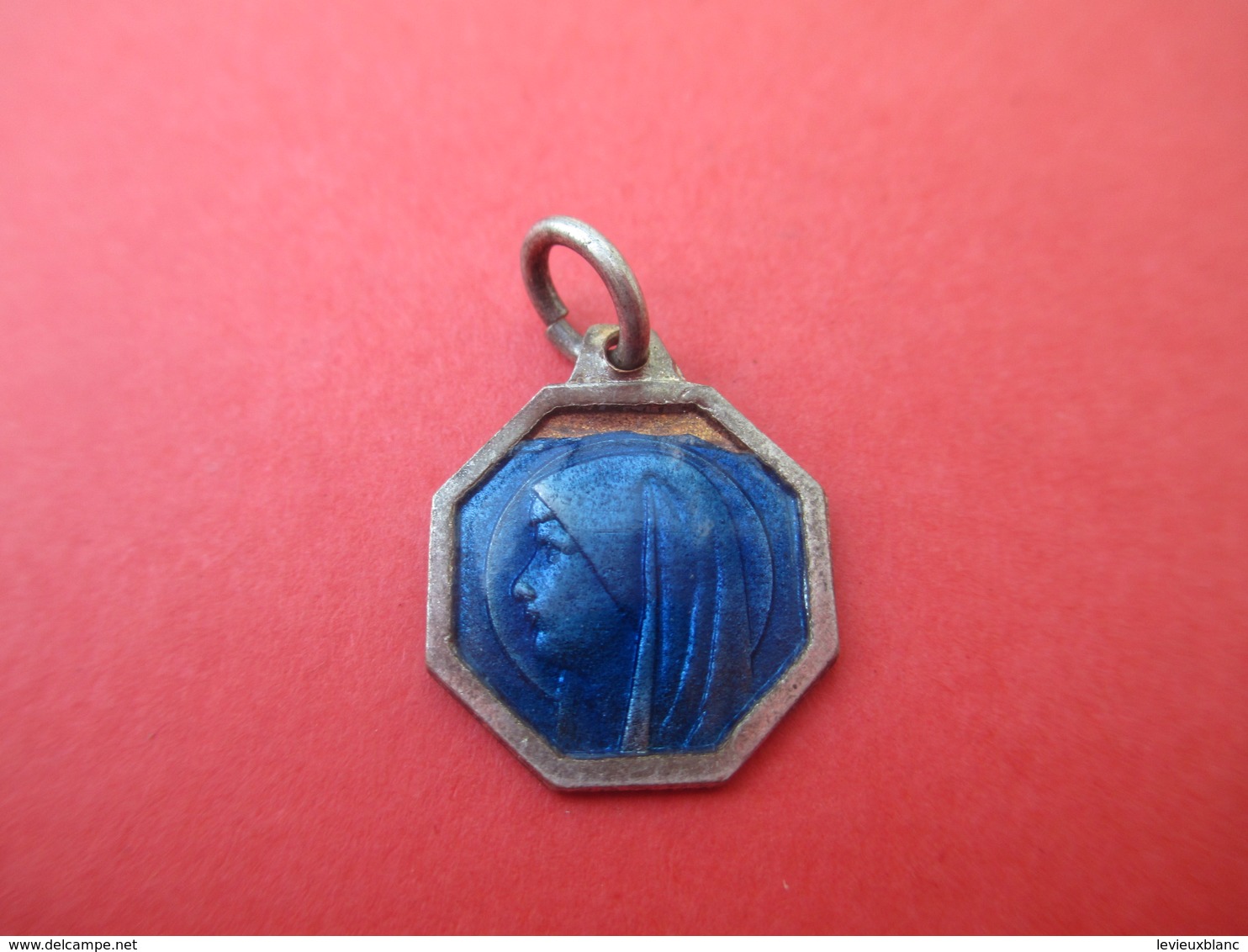 Médaille Religieuse Ancienne/Sainte Bernadette / Grotte De Lourdes./ Bronze émaillé Bleu/vers 1920   CAN576 - Religion & Esotérisme