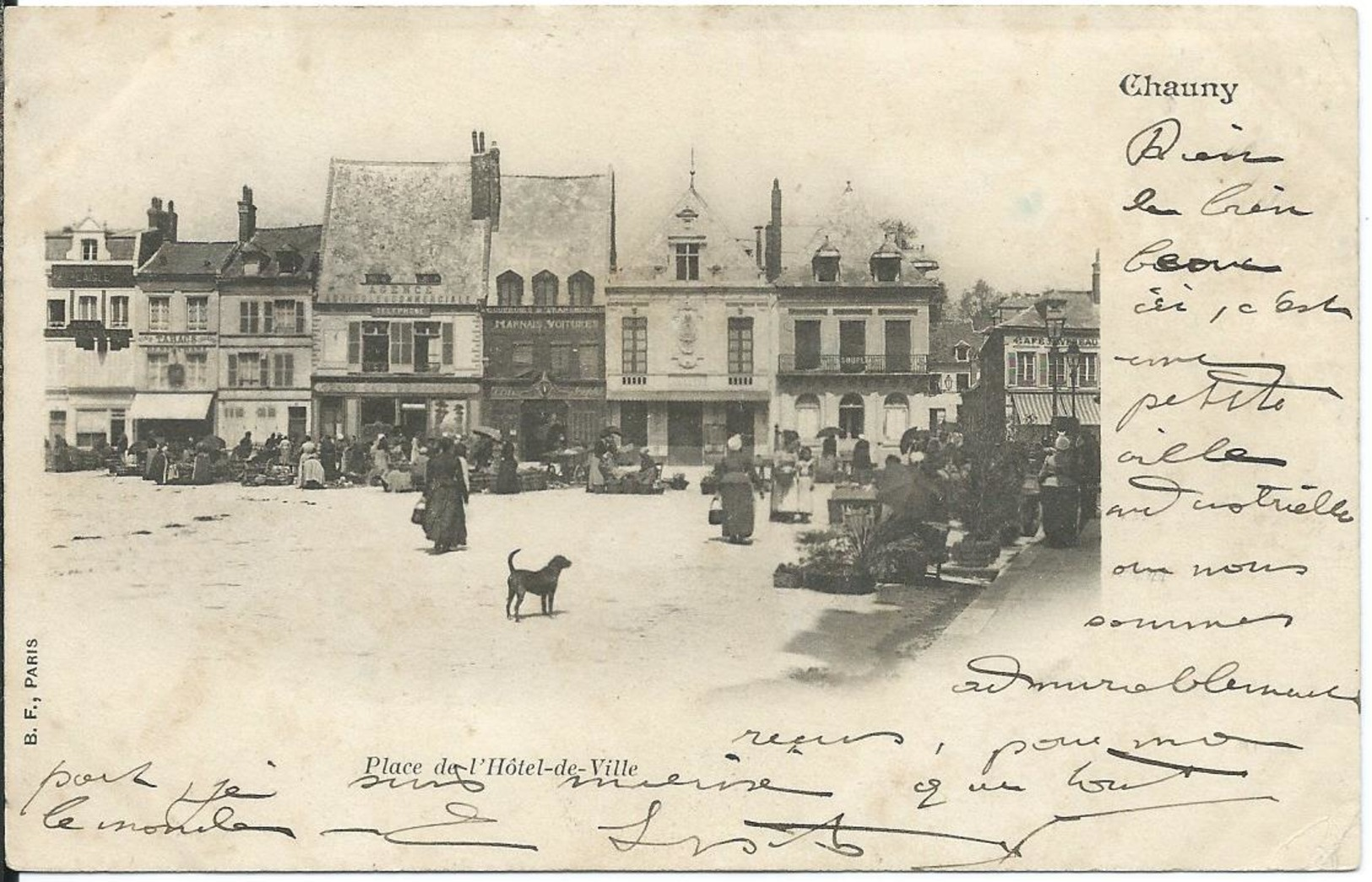 Carte-Postale CHAUNY Place De L'Hôtel De Ville - Chauny