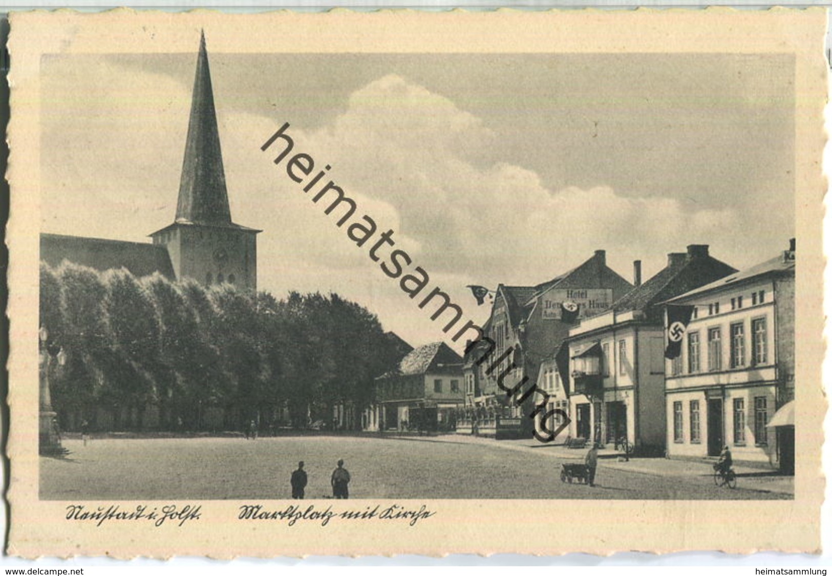 Neustadt-Holstein - Marktplatz Mit Kirche - Feldpost - Foto-Ansichtskarte - Verlag Julius Simonsen Oldenburg - Neustadt (Holstein)